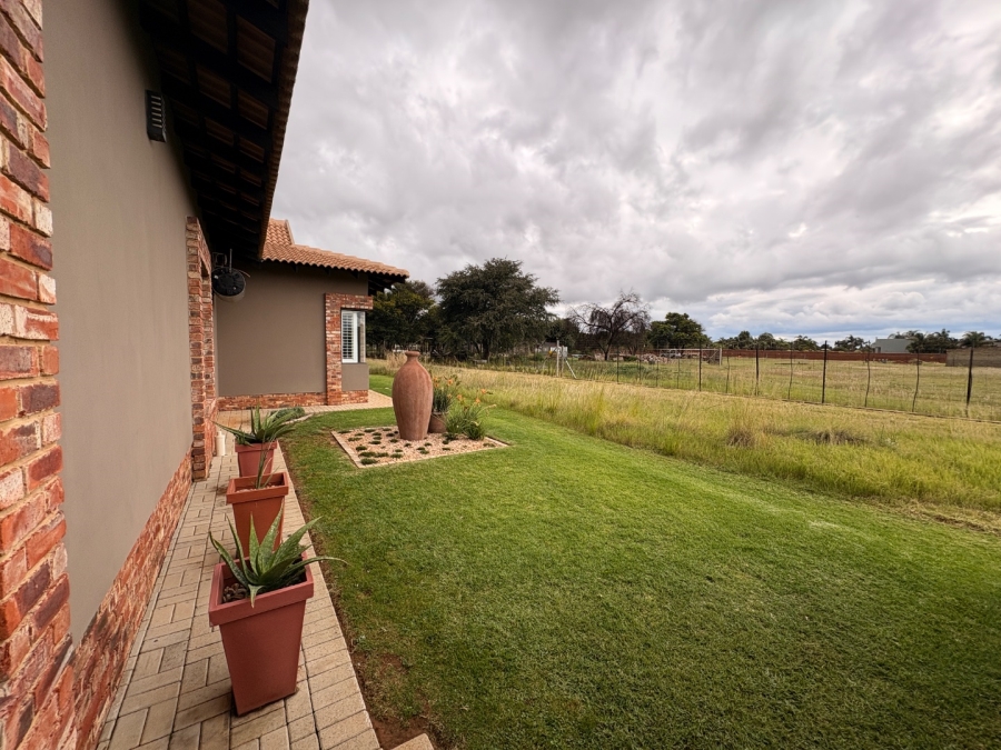 3 Bedroom Property for Sale in Wilkoppies North West